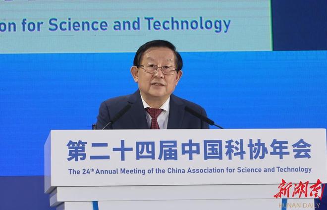 科技创新引领(科技创新引领未来议论文)（科技创新引领（科技创新引领未来议论文）文章) 