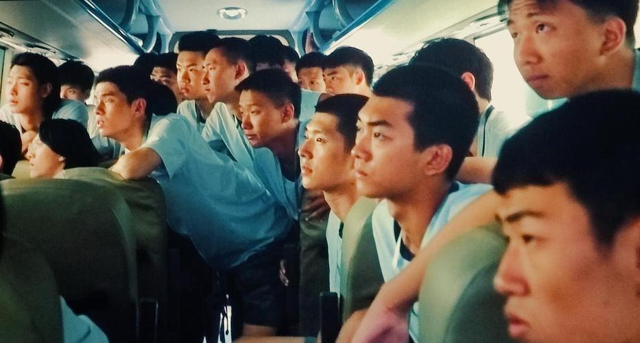 五个扑水的少年观后感