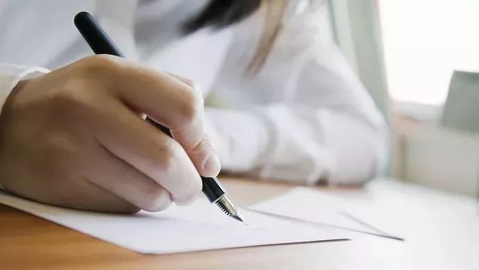 最新 | 2019年天津中考作文：助力成长的是什么？