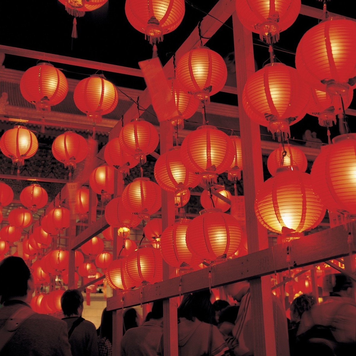 高中生优秀作文:《今年元宵节,台下没观众》