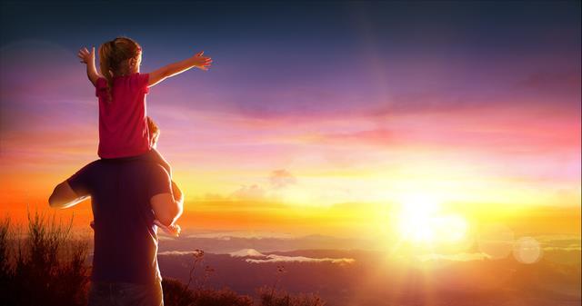 “父之美德，子之遗产。”倡议每年的8月8日是中国父亲节