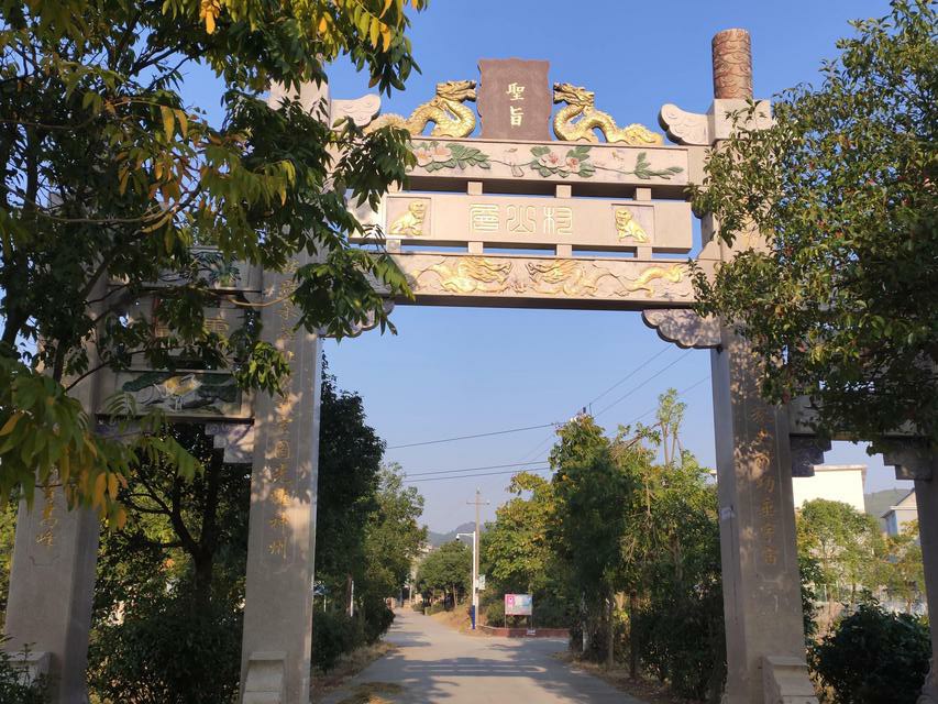 江西进士郭汝霖代表明朝册封琉球国王，写诗证明钓鱼岛是中国领土