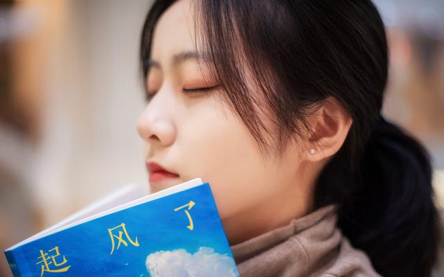 生活很苦，想办法给生活加颗糖，优秀作文：《人生需要知己朋友》