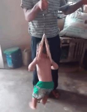 学校新来的女老师，上课都积极起来了