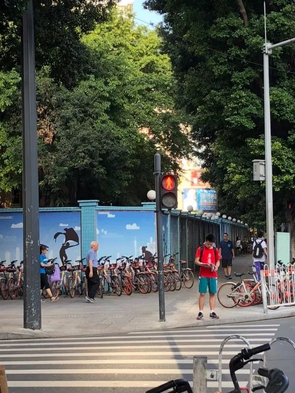 重磅！广州中考作文题出炉：《别担心，我可以的》丨附点评