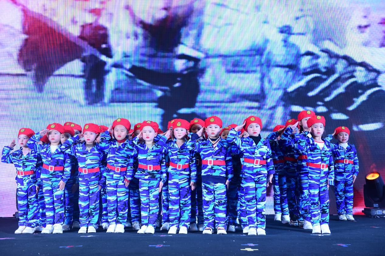 春愁百年：爱国志士浩气存