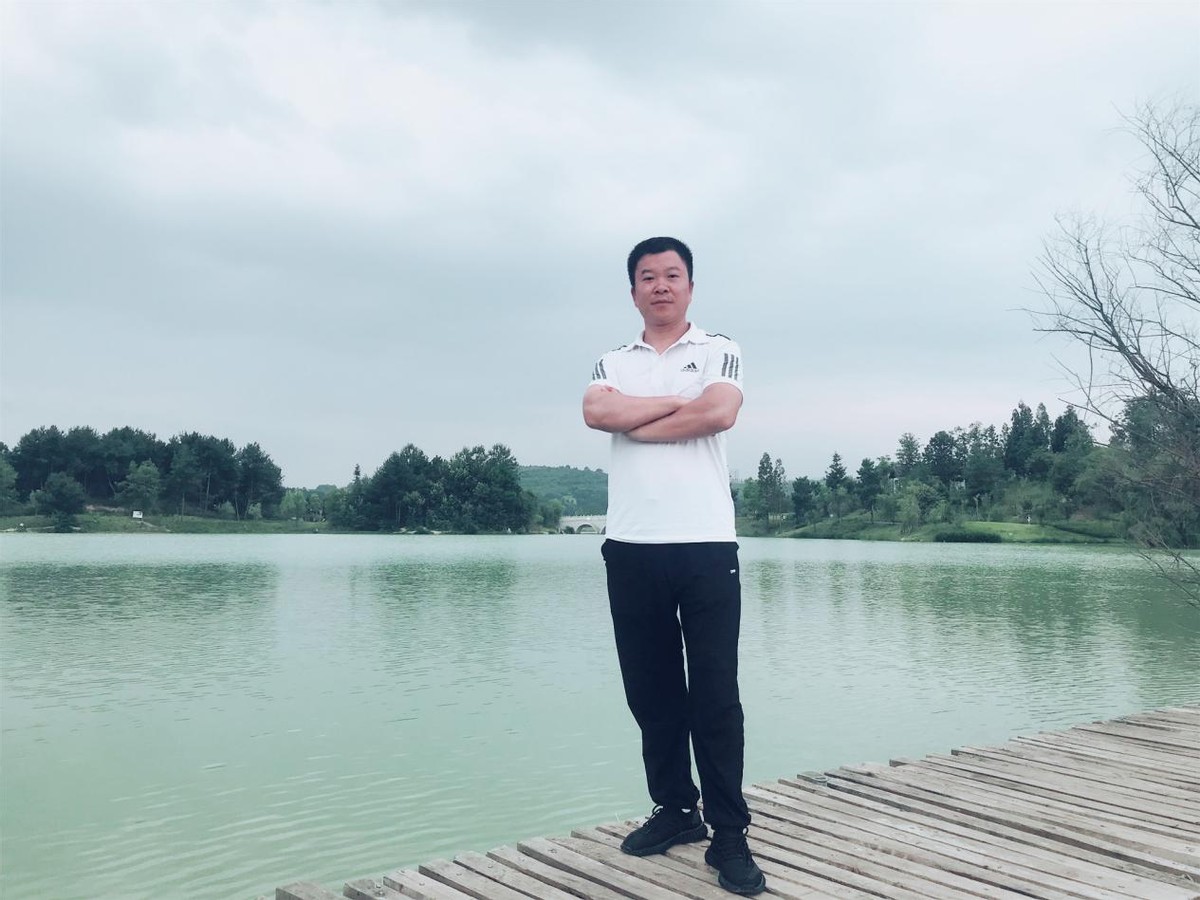 中师毕业20年,聚会取消,情谊永恒