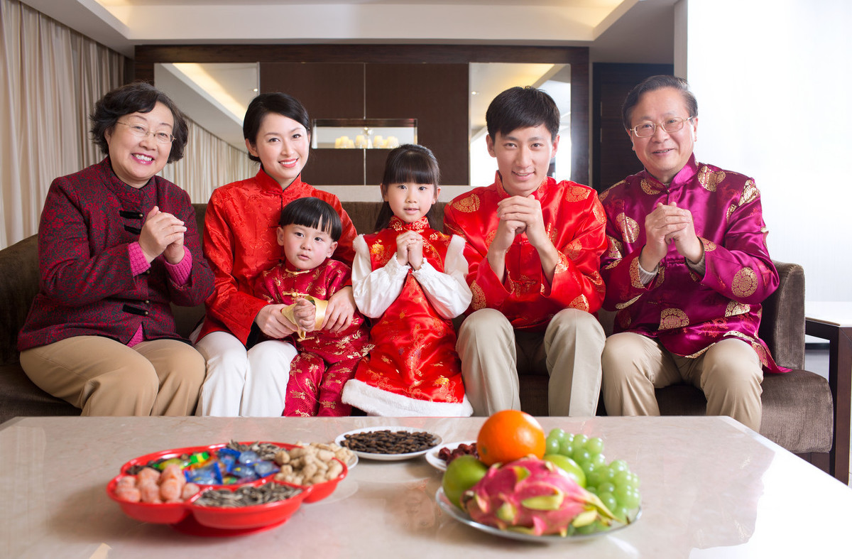 高中生优秀作文:《今年元宵节,台下没观众》