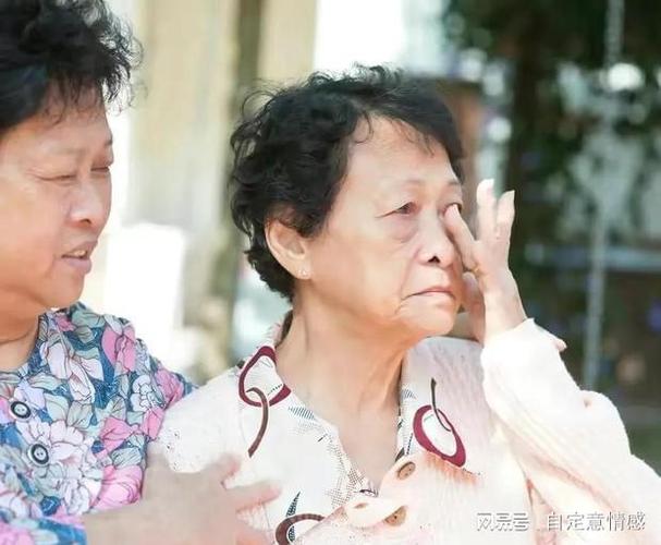 我和邻居丰满的妈妈