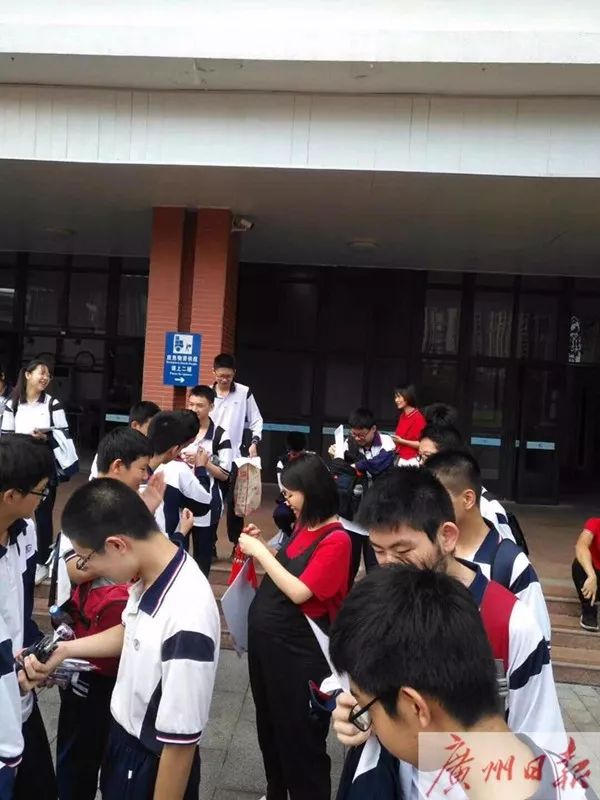 重磅！广州中考作文题出炉：《别担心，我可以的》丨附点评