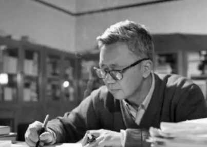 文学家的故事(伊索寓言天文学家的故事)（作家的故事（伊索寓言：天文学家的故事）文章) 