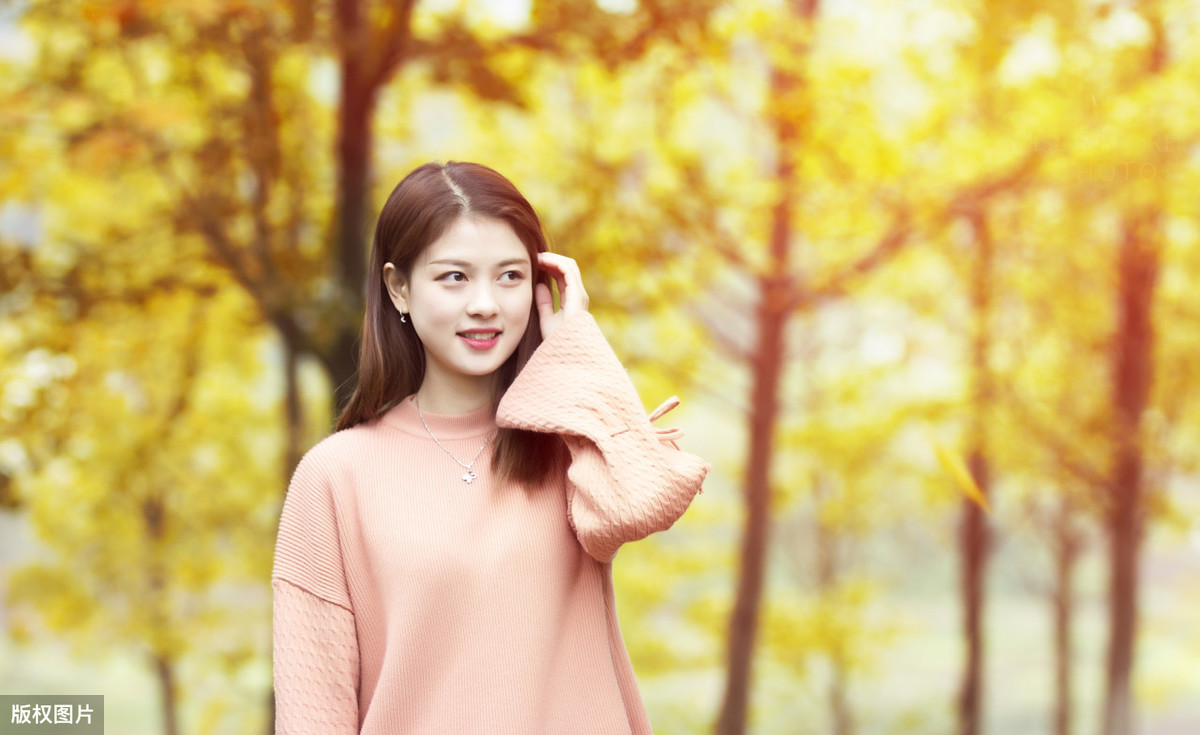 秋天作文(秋天作文600字初中)（秋天作文（初中秋天作文600字）文章) 