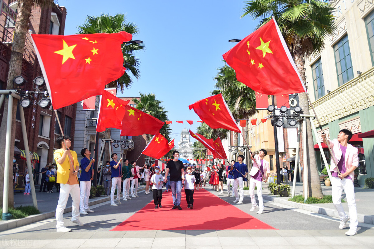 有关国庆主题作文欣赏：国庆感怀