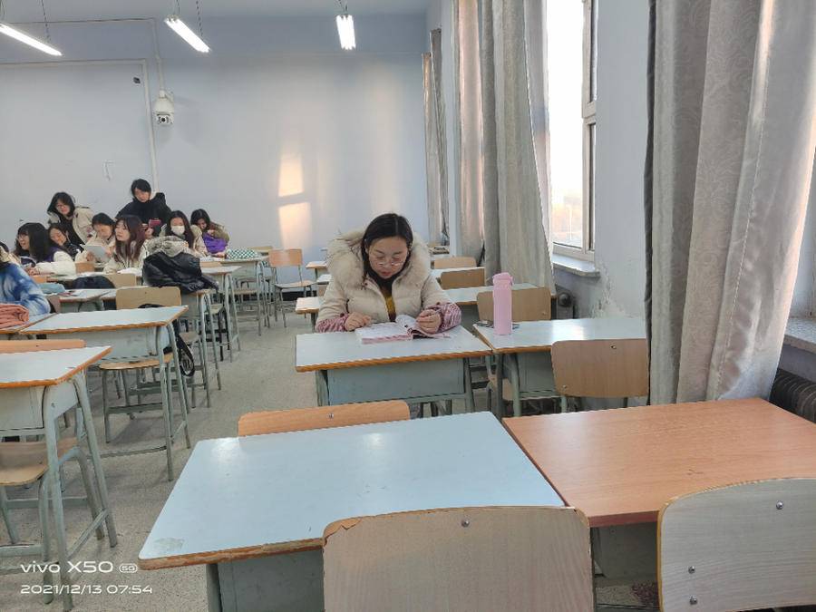 生活琐碎，这位49岁读研的妈妈活出了自己