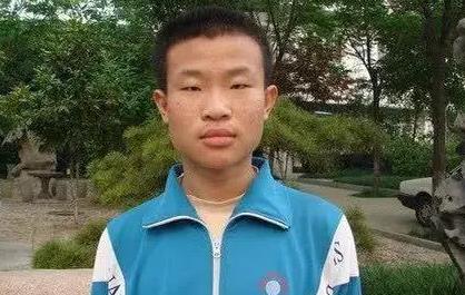 天赋是成功的捷径吗？韦东奕一年级日记走红，天才从小就与众不同