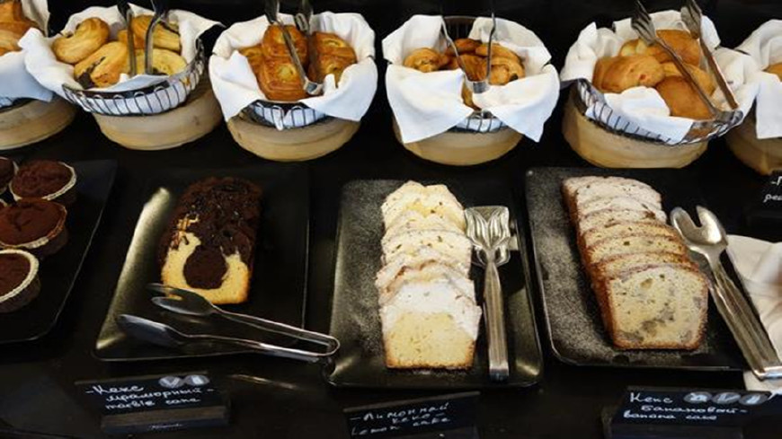 自助餐厅员工离职后透露：最贵的3种食物都在角落，吃几口就不亏