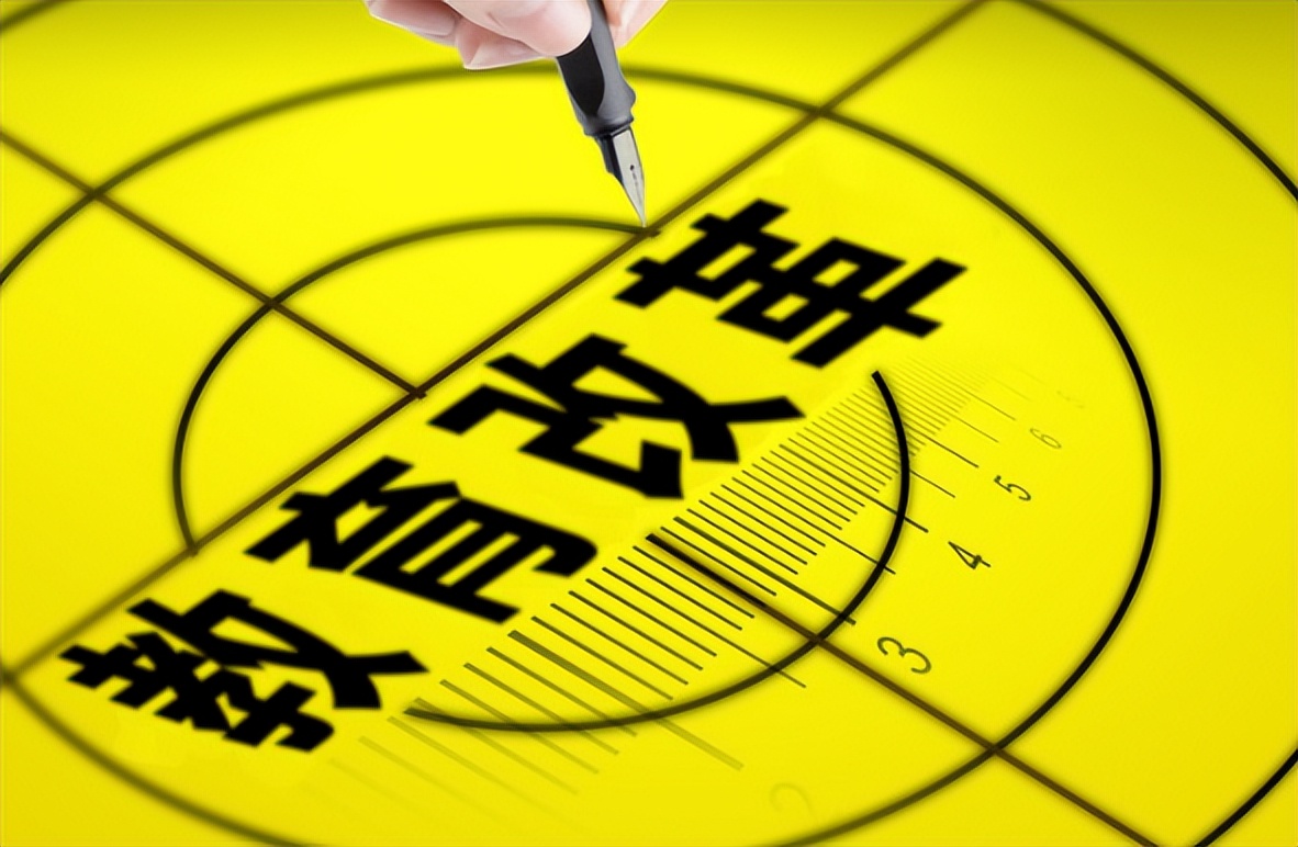 全国中小学将迎来新课标，英语或退出主科之列，体育要取而代之